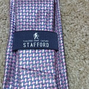 Stafford Men's Tie in Pink and Grey Pattern